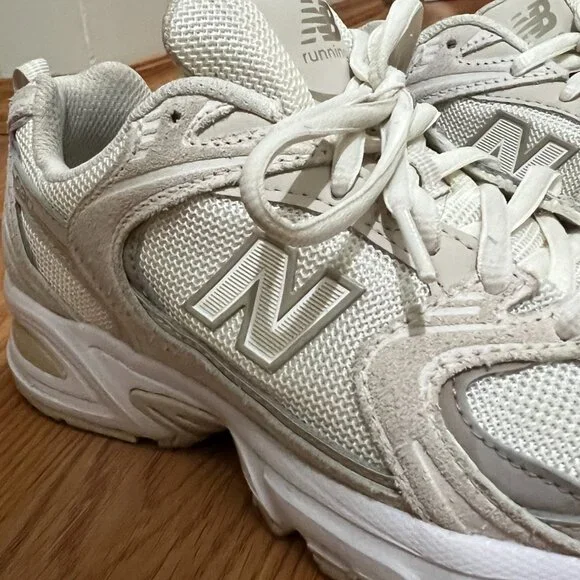 New Balance 530 Sneakers. Cream / Neutral - Women’s 6.5 - Picture 3 of 8